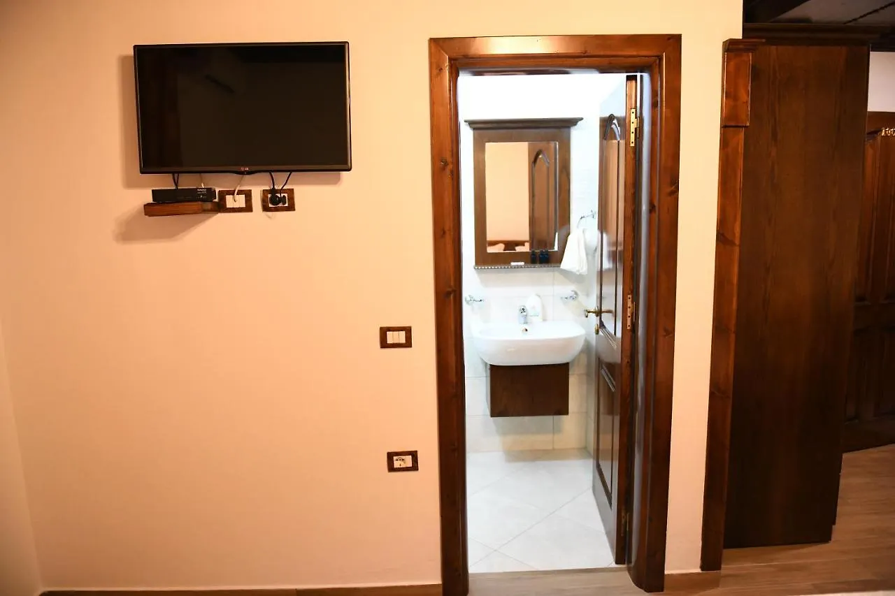 ****  Hotel Kaceli Berat Albanië