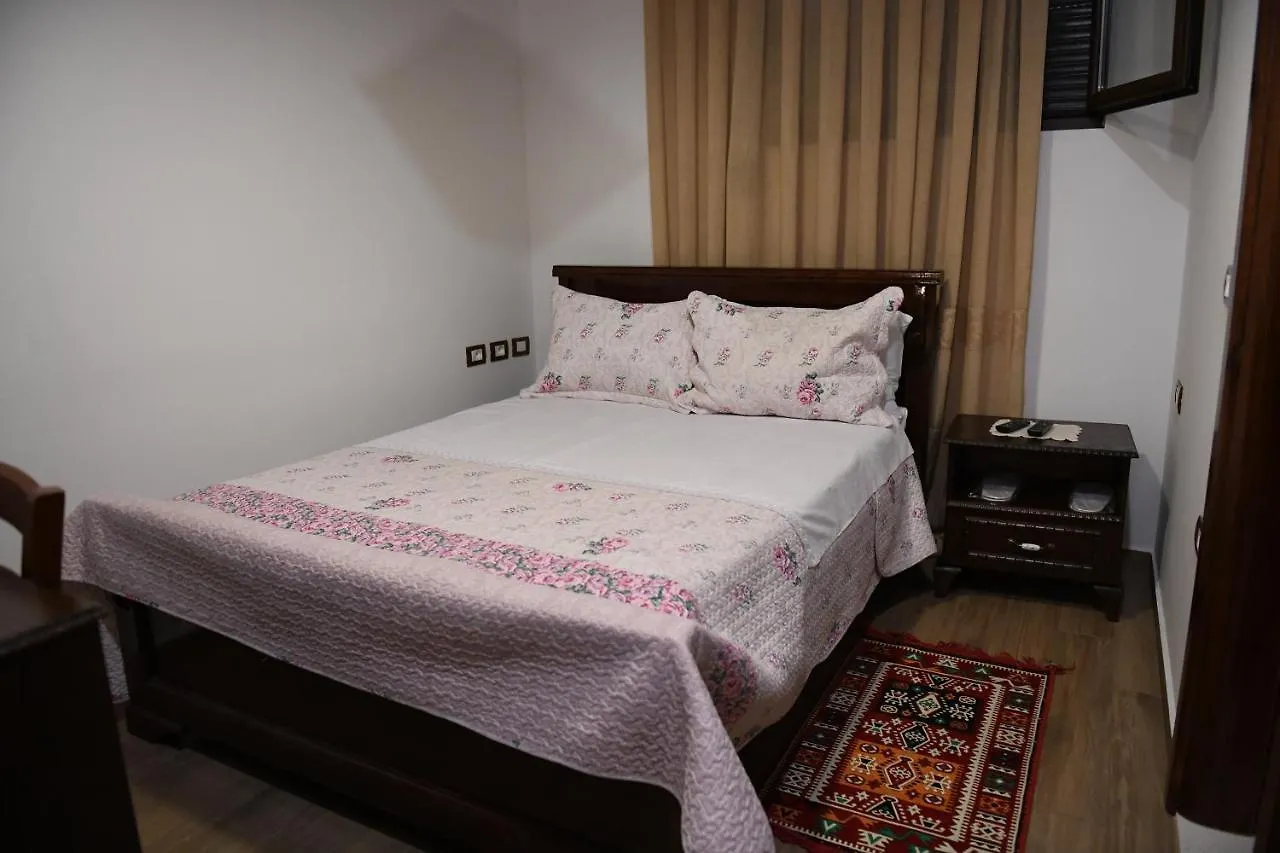 Hotel Kaceli Berat 4*,