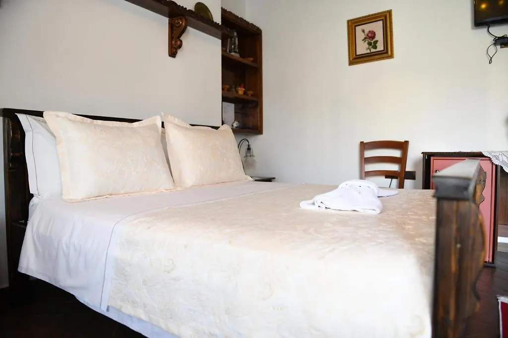 Hotel Kaceli 베라트
