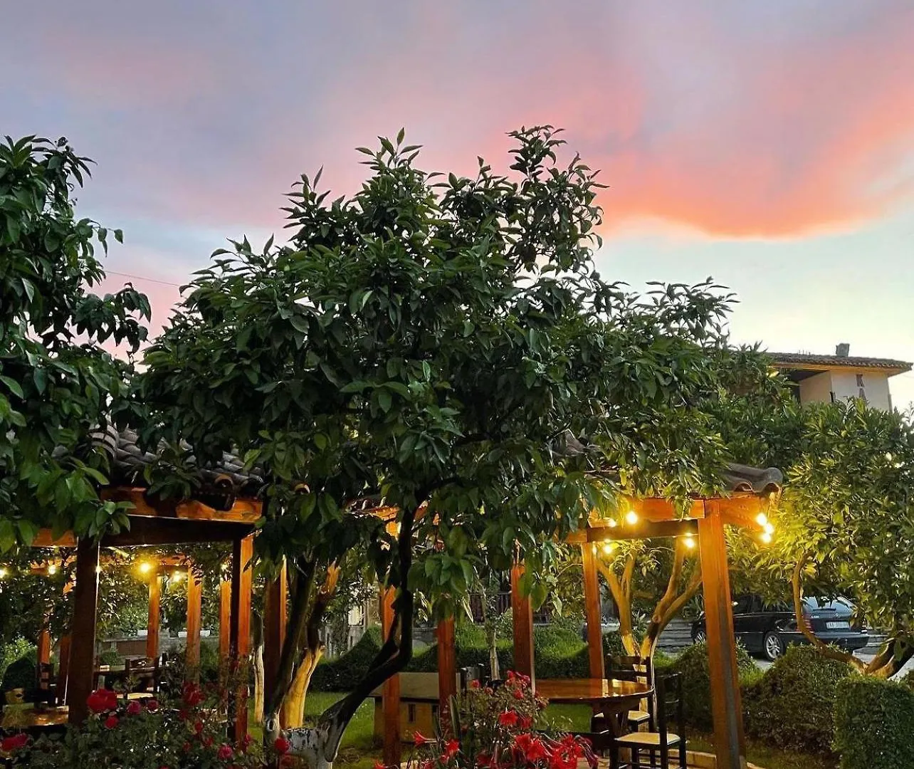 Hotel Kaceli Berat 4*,  Albanië