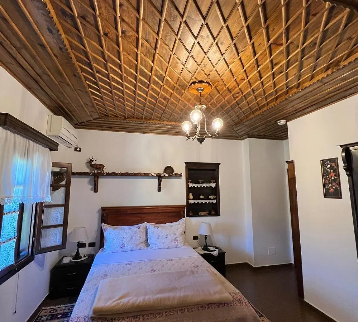 Hotel Kaceli Berat 4*,  Albanië