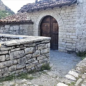 Dhimitri's Gasthuis